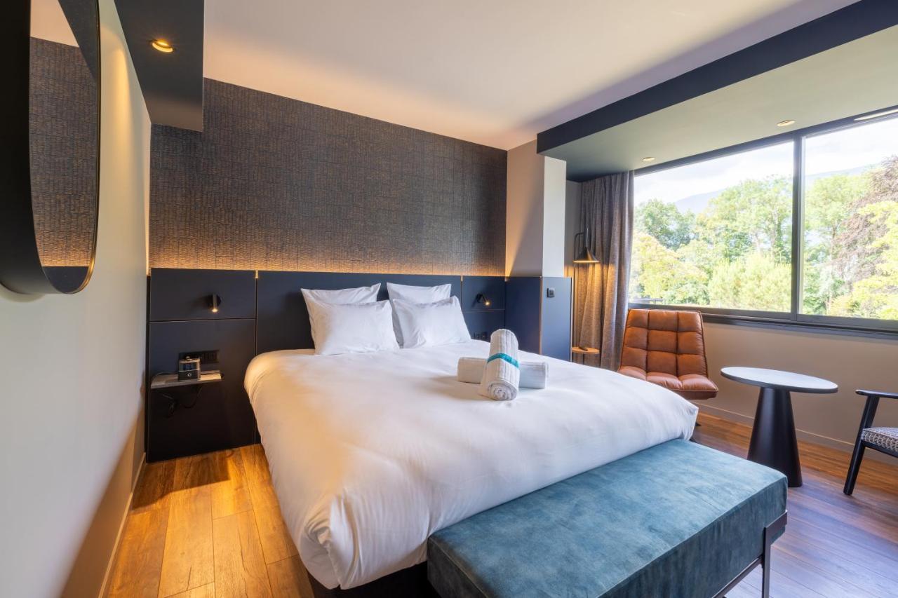 Miura Hotel Voglans ภายนอก รูปภาพ