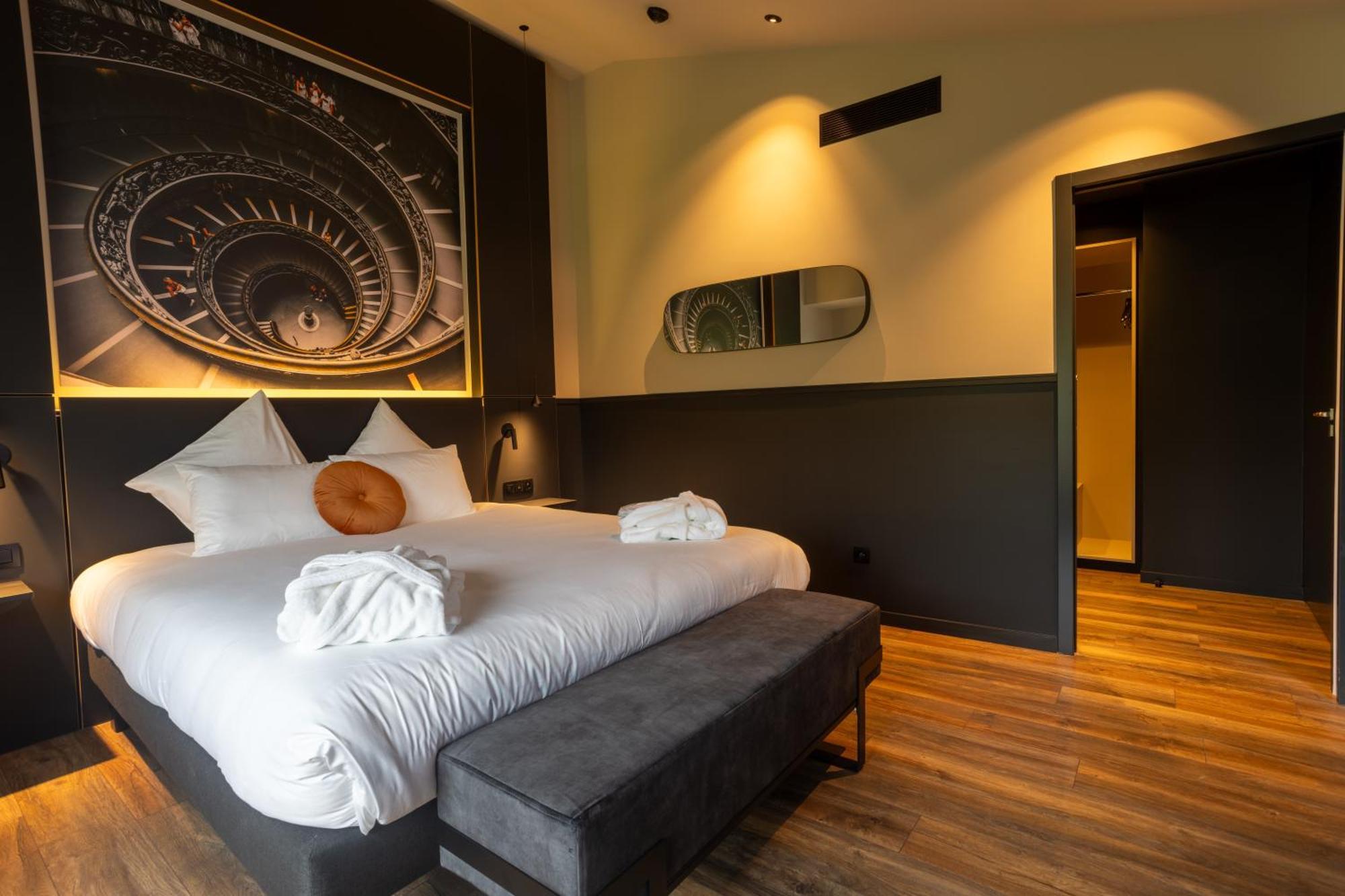 Miura Hotel Voglans ภายนอก รูปภาพ