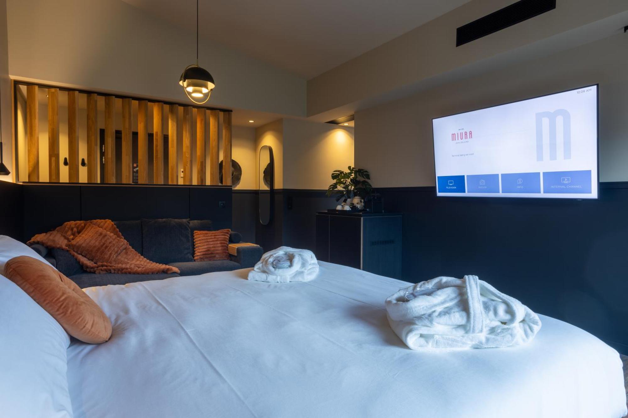 Miura Hotel Voglans ภายนอก รูปภาพ