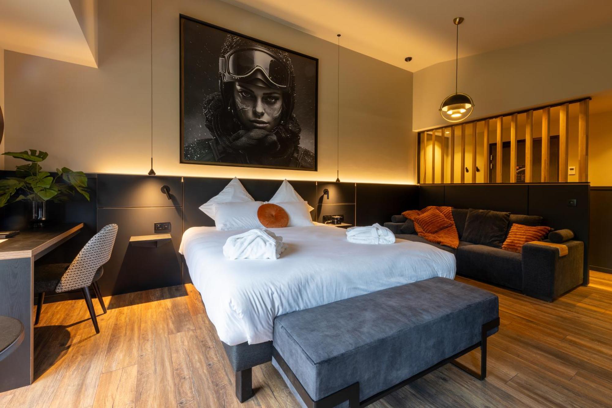 Miura Hotel Voglans ภายนอก รูปภาพ
