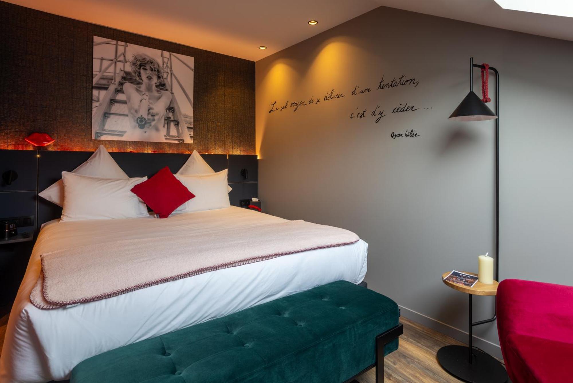 Miura Hotel Voglans ภายนอก รูปภาพ