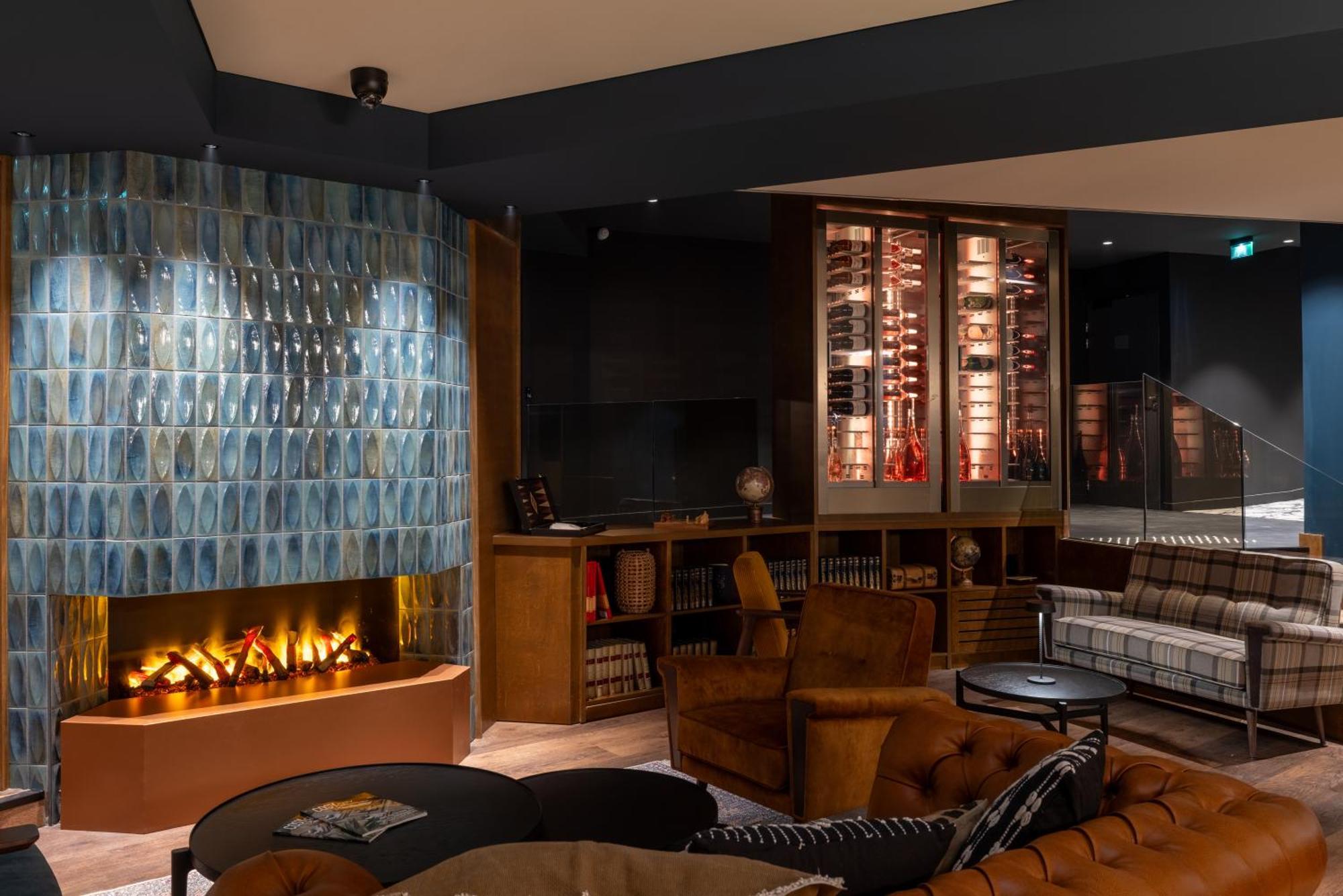 Miura Hotel Voglans ภายนอก รูปภาพ
